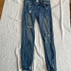 Sneak peek jeans size 1 sexy boyfriend